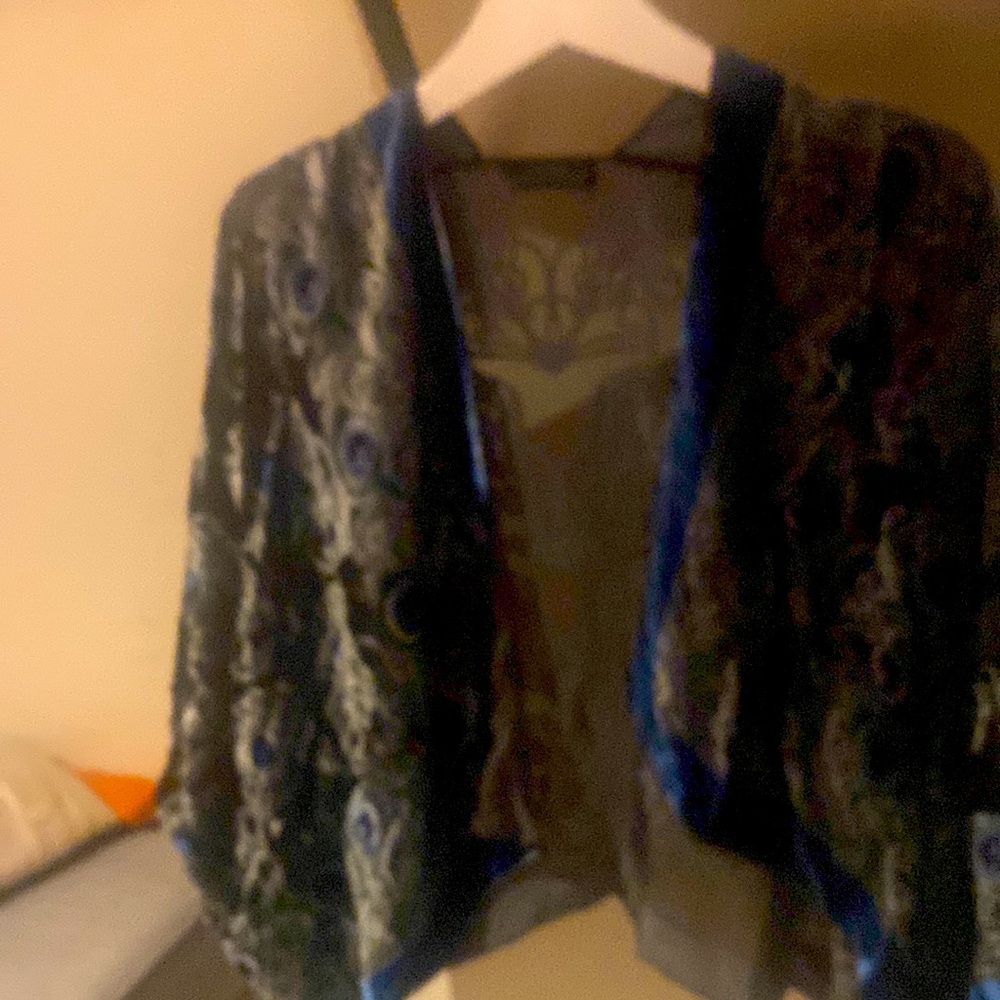 Velvet Soft Jacket - Picture 2 of 6